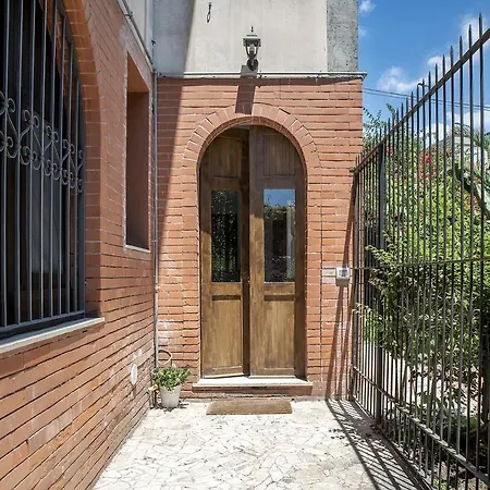 Euphorbia By Wonderful Italy Apartment *